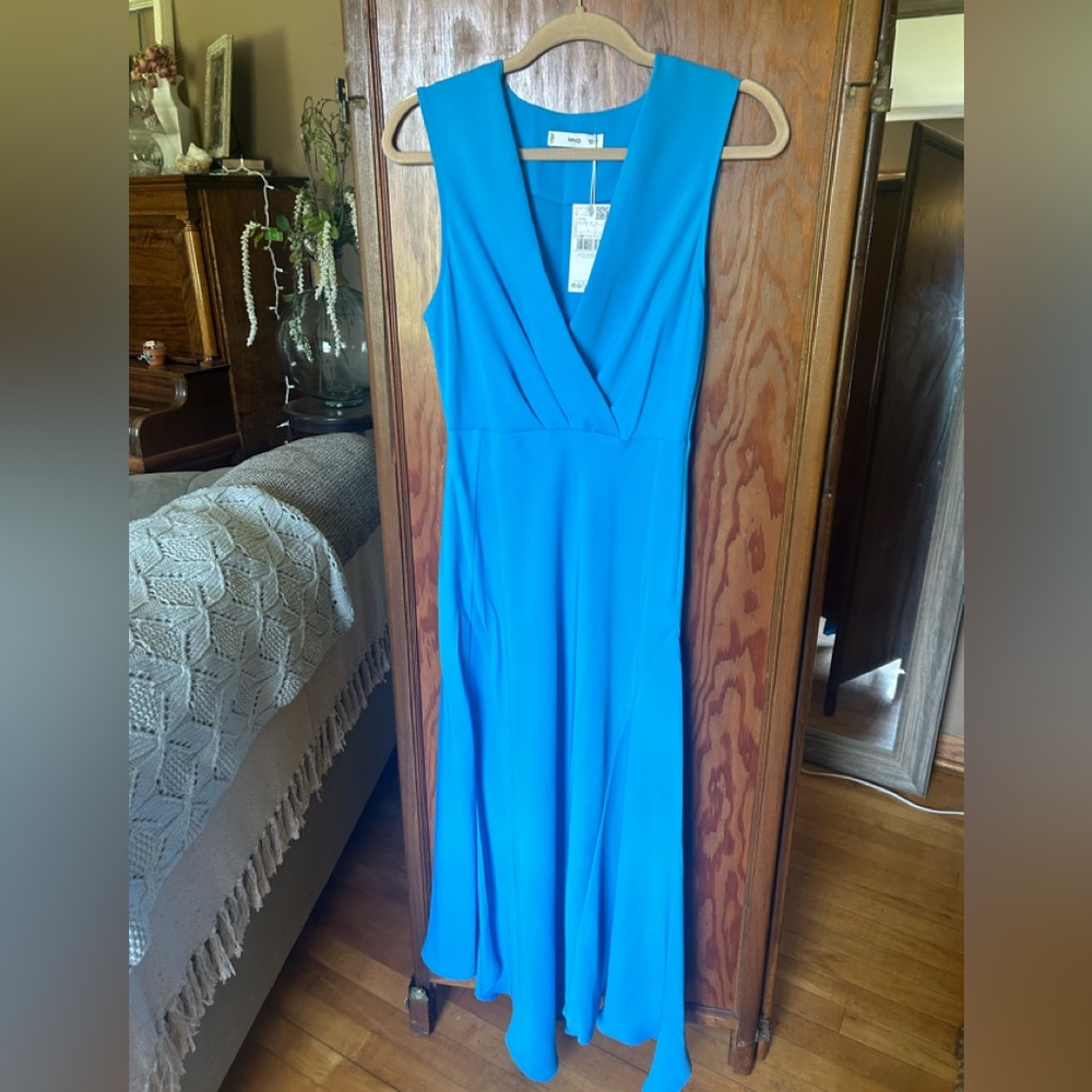 NWT Mango Dress. Size 4.